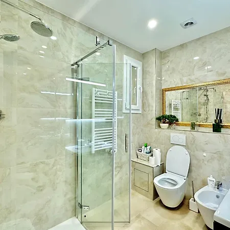 Luxe Hugo Negresco Apartment *